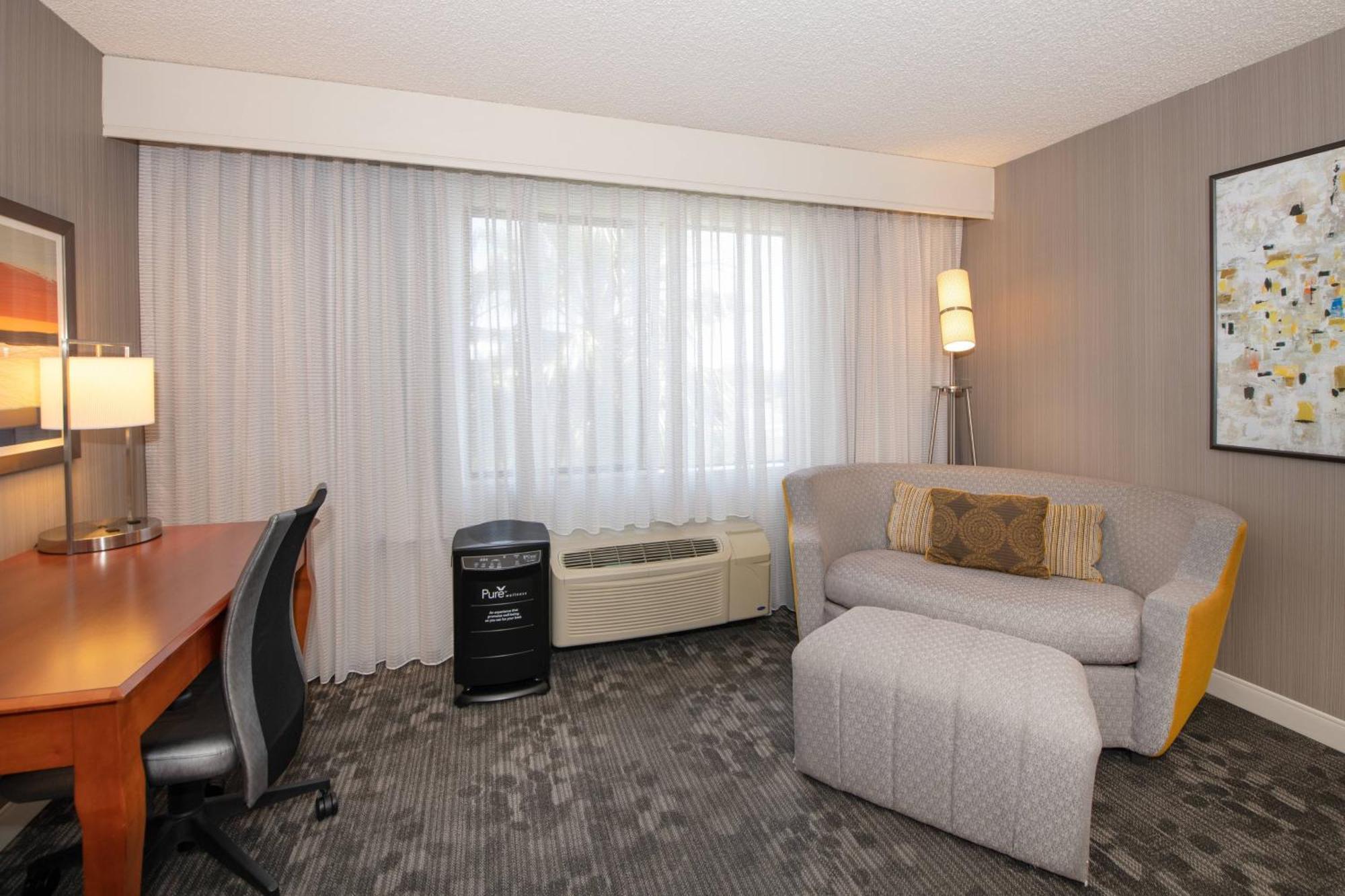 Courtyard By Marriott Newark Silicon Valley Luaran gambar